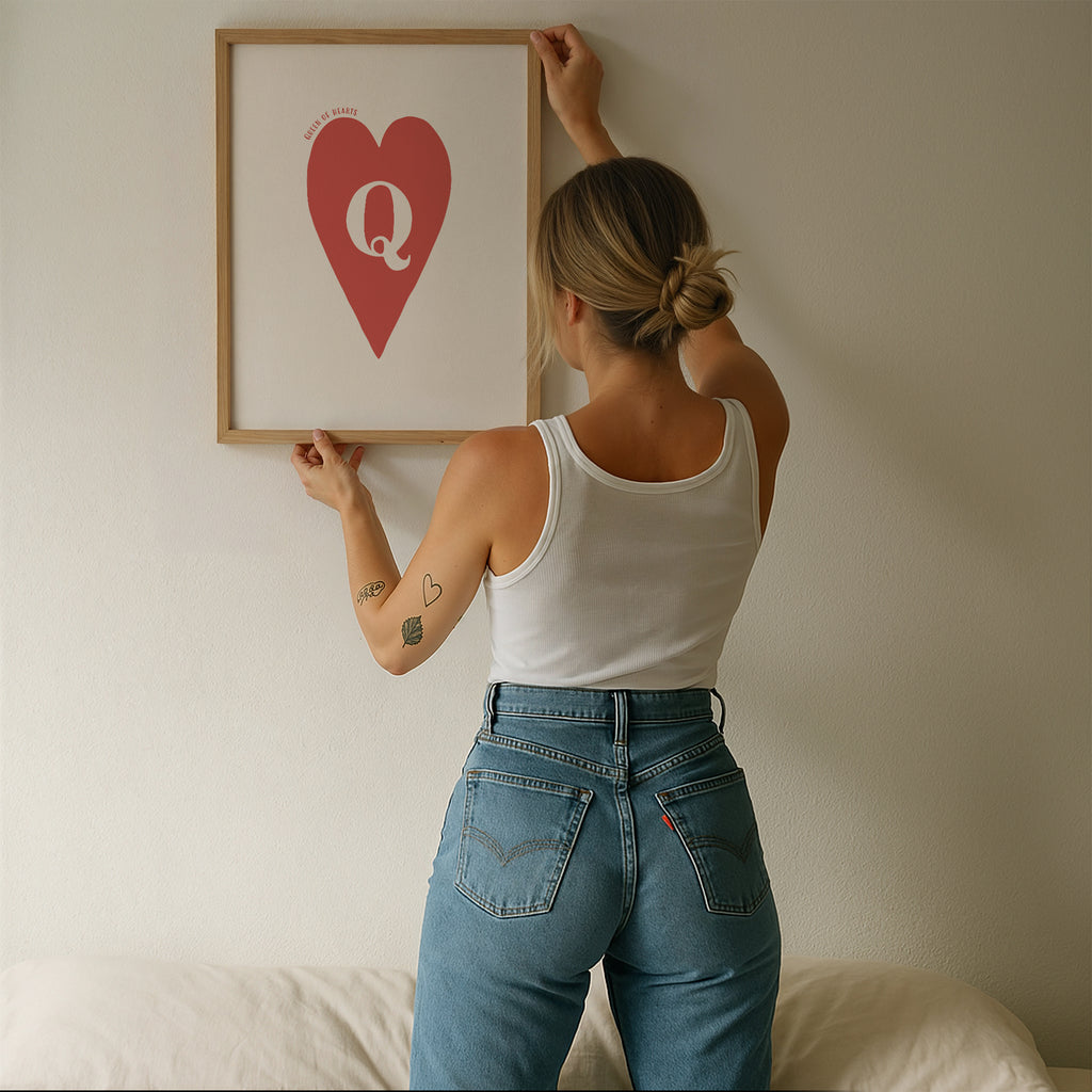 Queen of Hearts: Trendy Playing Card Print